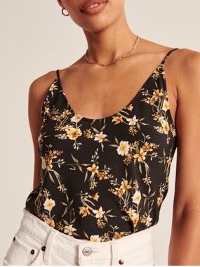 Abercrombie & Fitch 90s Voopneck Floral Tank Large NWT